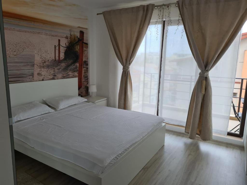 Sea Side Ada Apartment Нэводари Экстерьер фото